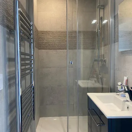 3 Bedrooms View Quiet Floor Apartment Paris